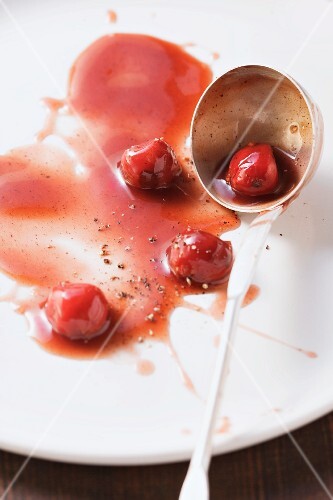 Pikante Sauerkirschsauce