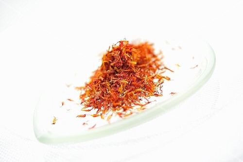 A heap of saffron threads