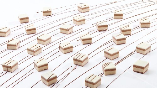 Decorating sweets with chocolate drizzle