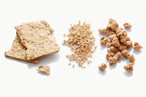 Soy steaks, soy granulate and diced soy