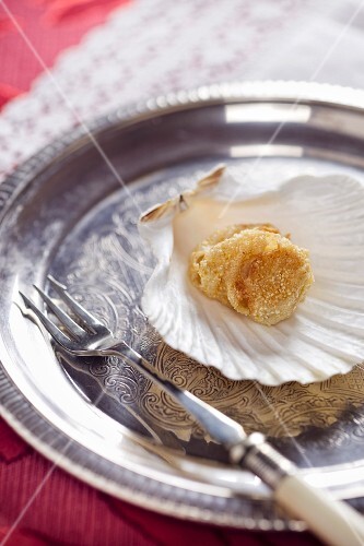 Fried Jacobs mussels in the mussel shell