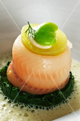 Steamed char with spinach