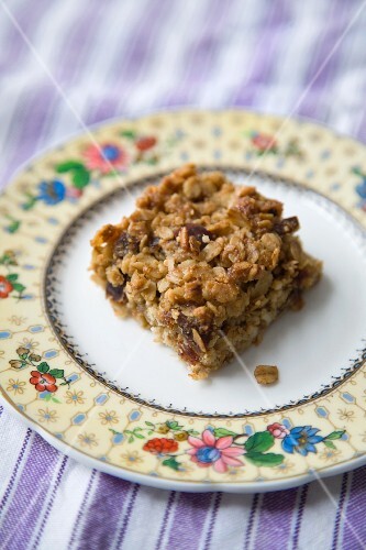 No Brainer Bars on a Plate; Cookie Bars