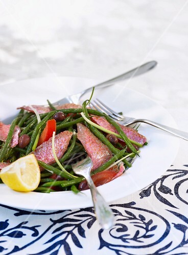 Bean salad with red mullet