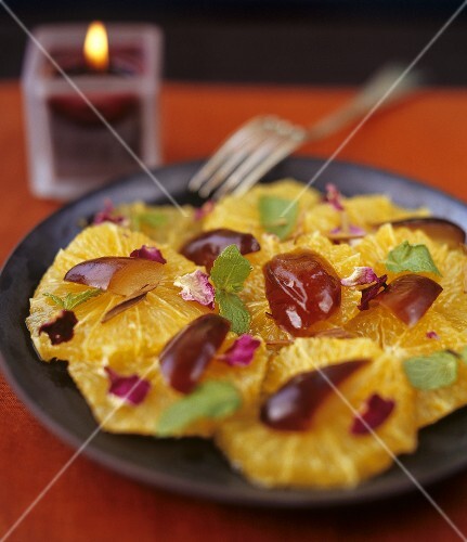 Orange salad with dates