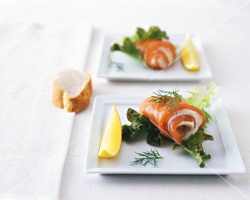 Stuffed salmon rolls with horseradish mousse