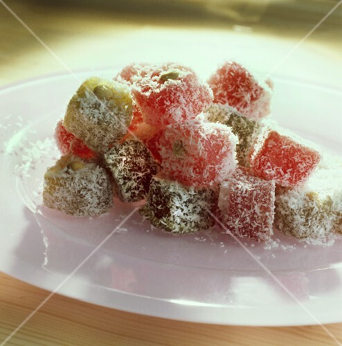 Lokum (Turkish delight with grated coconut)
