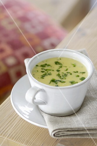 Creamed potato soup with parsley