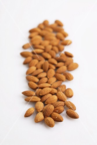 Shelled almonds