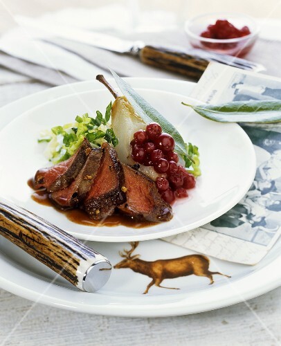 Hirschbraten mit Kohl