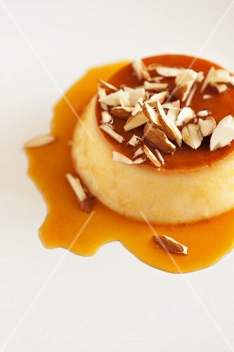 Custard cream with almonds and caramel sauce