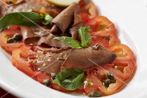 Insalata di pomodori e bottarga (Tomato salad with botargo)