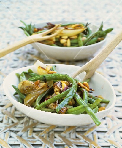 French bean salad with shallots and pine nuts