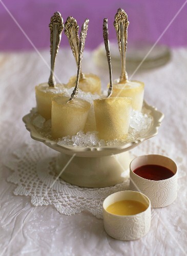 Elegant champagne ice lollies