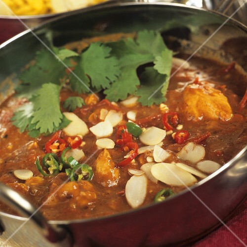 Chicken ragout with almonds, chilli and coriander