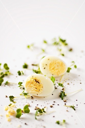 Boiled quails eggs and fresh cress