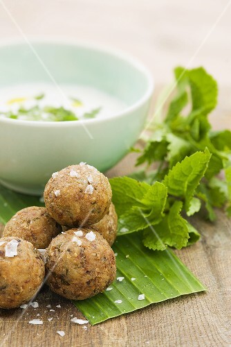 Falafel (chick-pea balls) with yoghurt dip