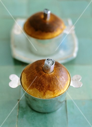 Goose foie gras in brioche dough