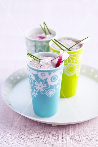 Cucumber and radish smoothies