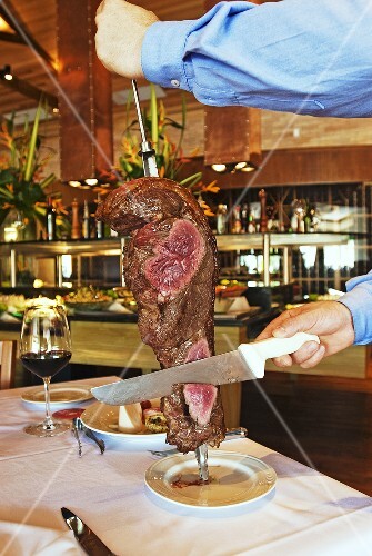 Maminha (Rindfleisch) am Spiess nach Churrasco-Zubereitungsart (Brasilien)