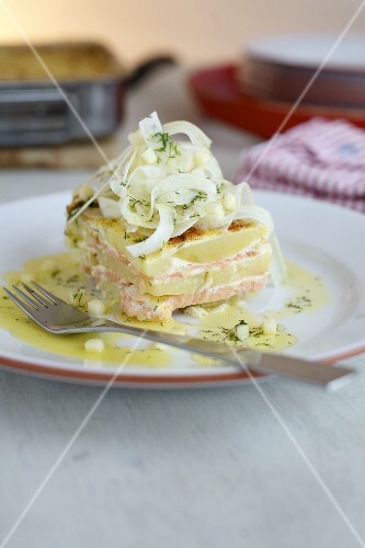 Lachsauflauf mit Fenchelsalat