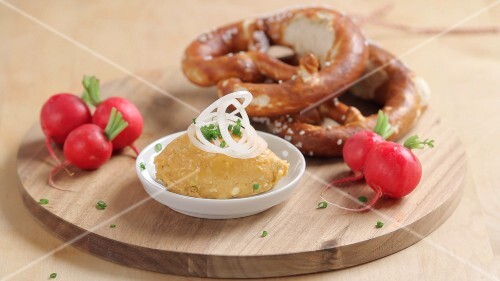 Obatzda zubereiten