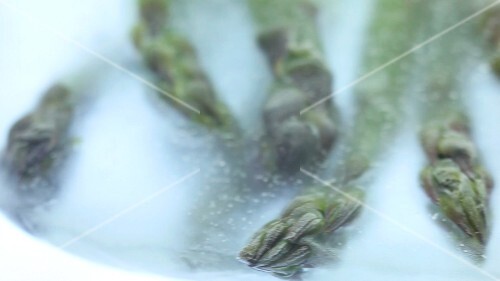 Gefrorener grüner Spargel