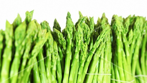 Green asparagus spears