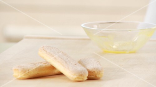 Sponge fingers and sugar