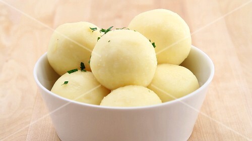 Making potato dumplings (German Voice Over)