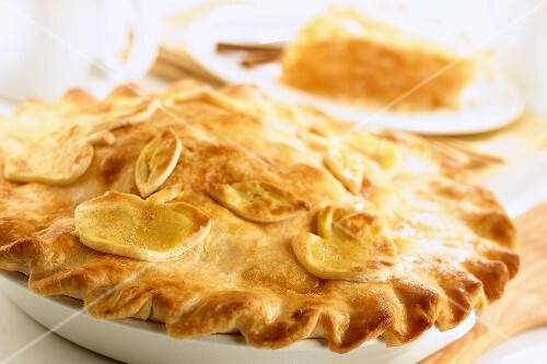 A whole apple pie