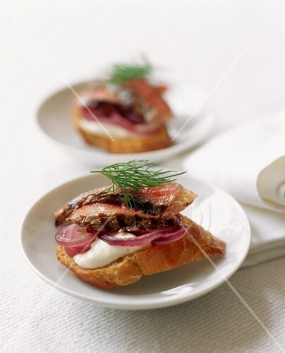 Roast Beef and Horseradish Canape