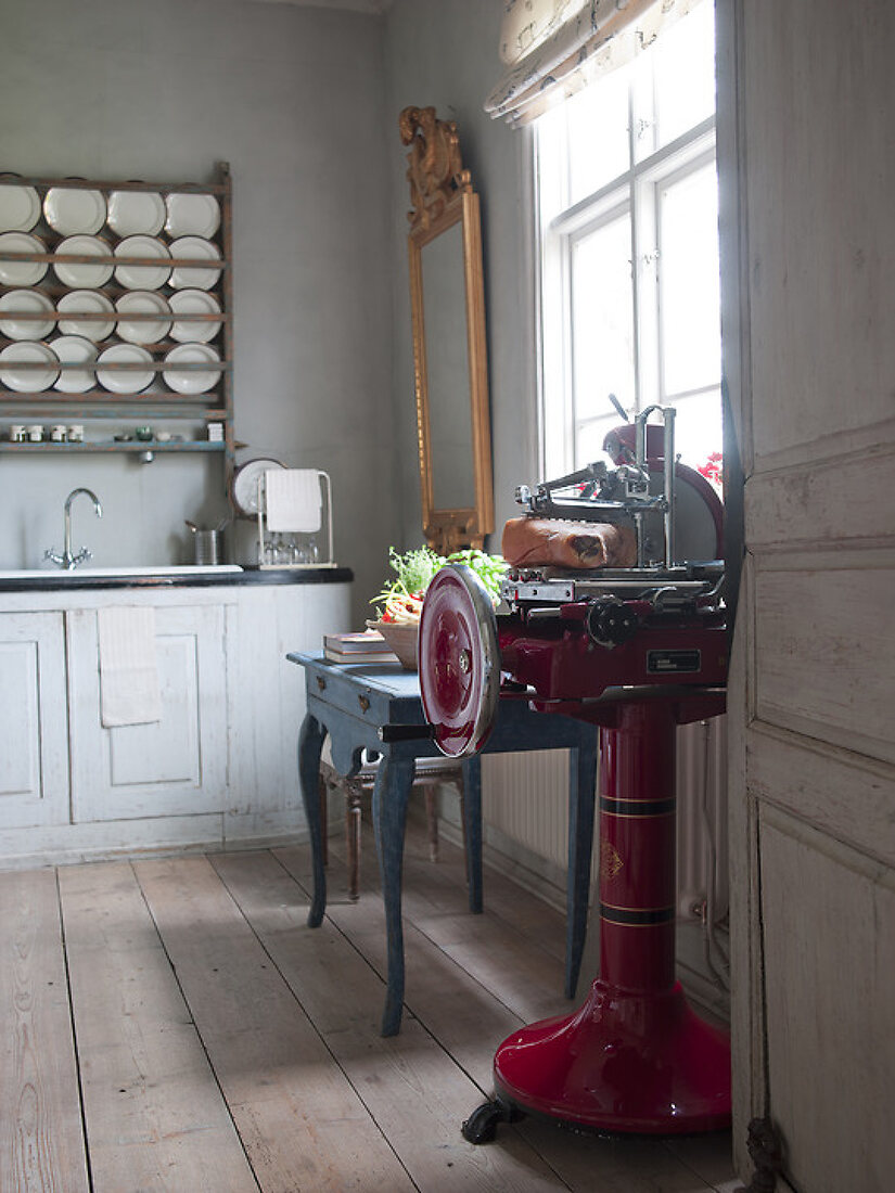 Kitchen in Gustavian Atmosphere License Features 12811001 House of