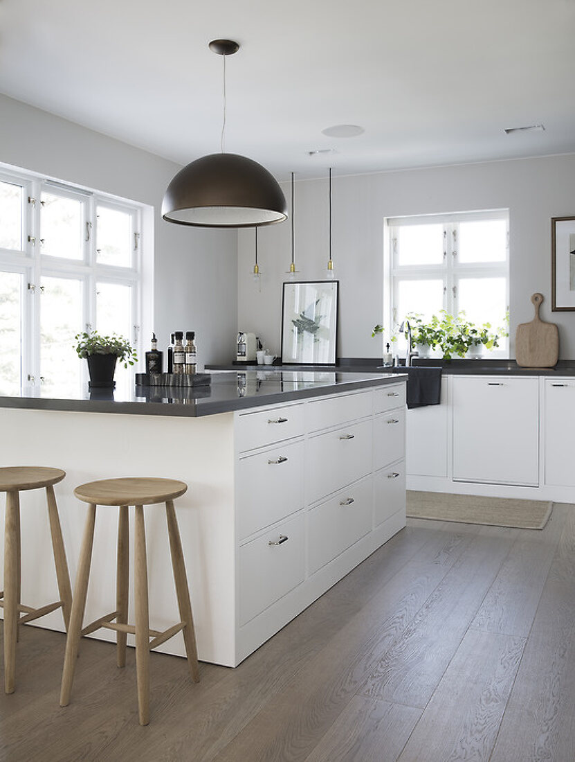 Tight Nordic Kitchen with Continental Twist