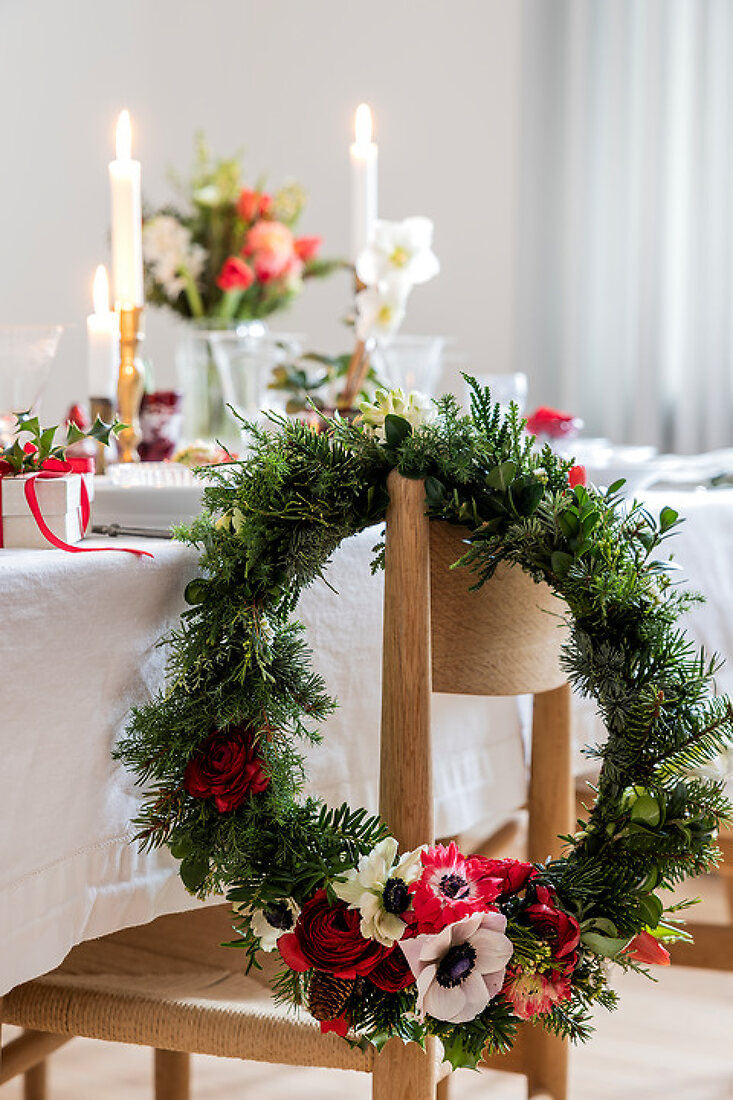Floral Christmas Table