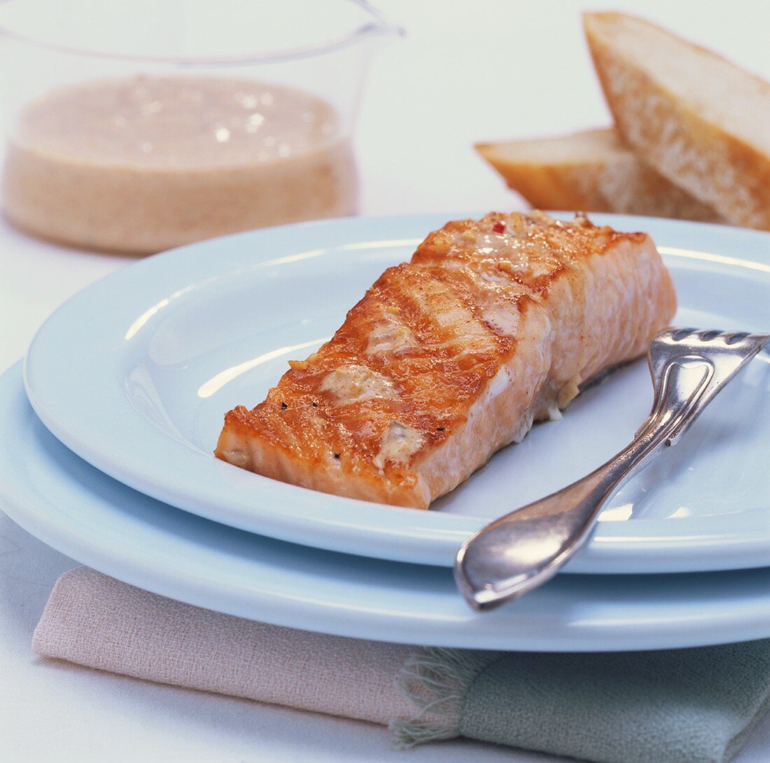 Grilled salmon in yoghurt marinade