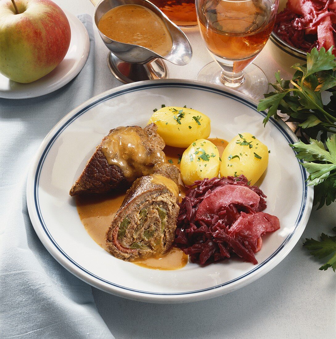Beef roulade with red cabbage and potatoes