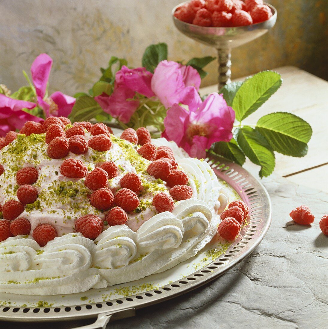 Meringue cake with raspberry cream