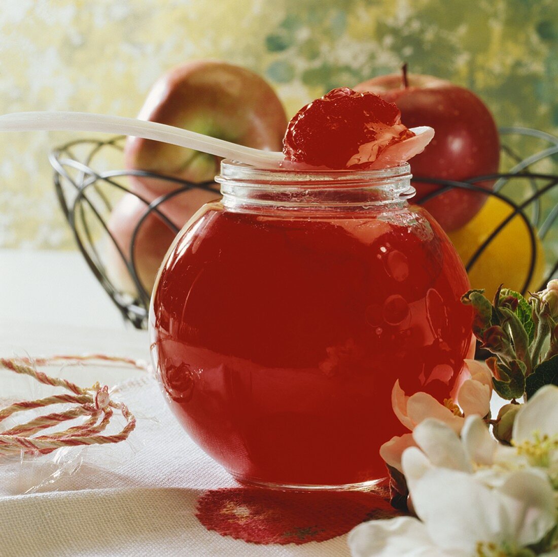 Apple and redcurrant jelly