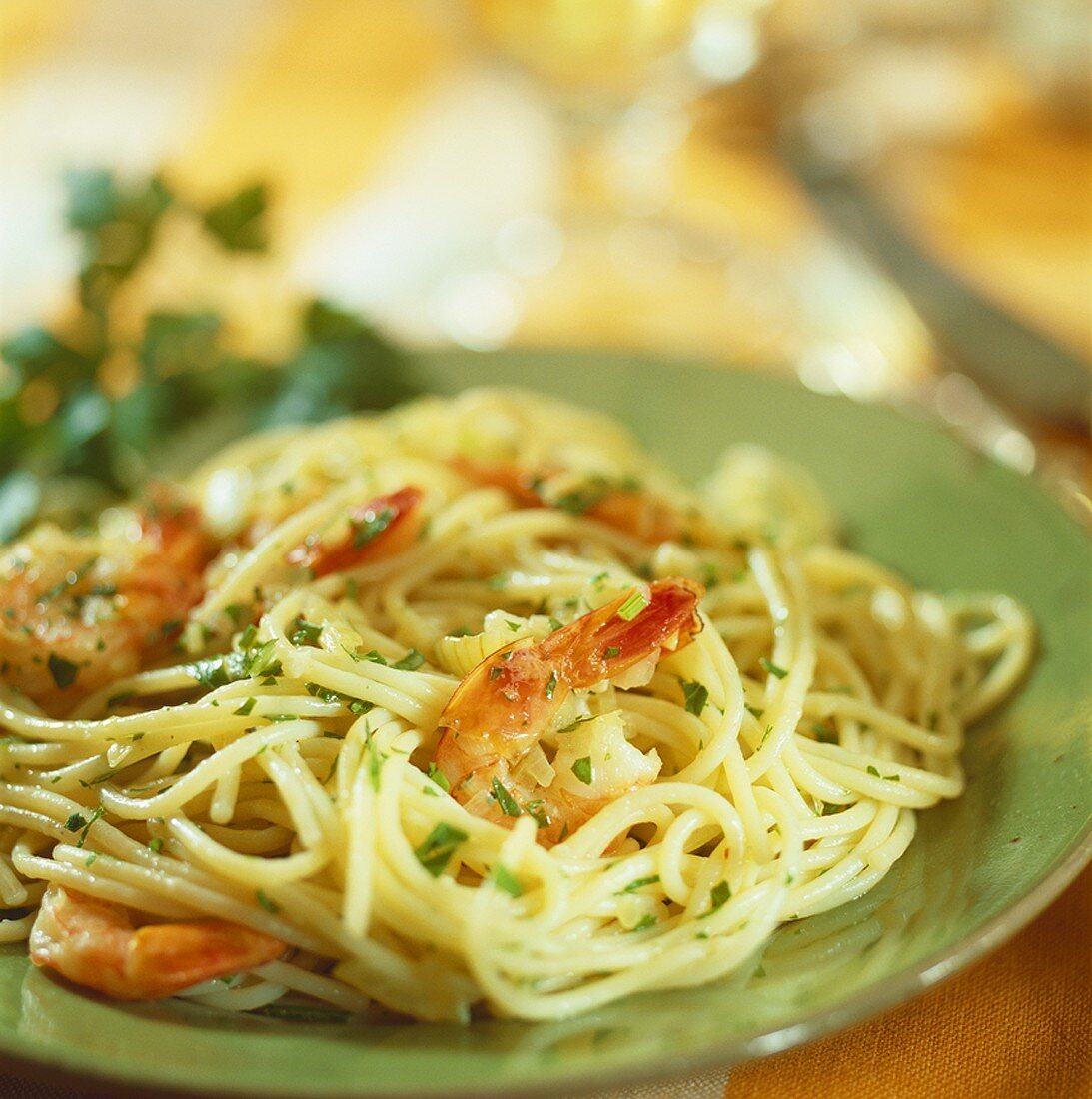 Spaghetti with prawns