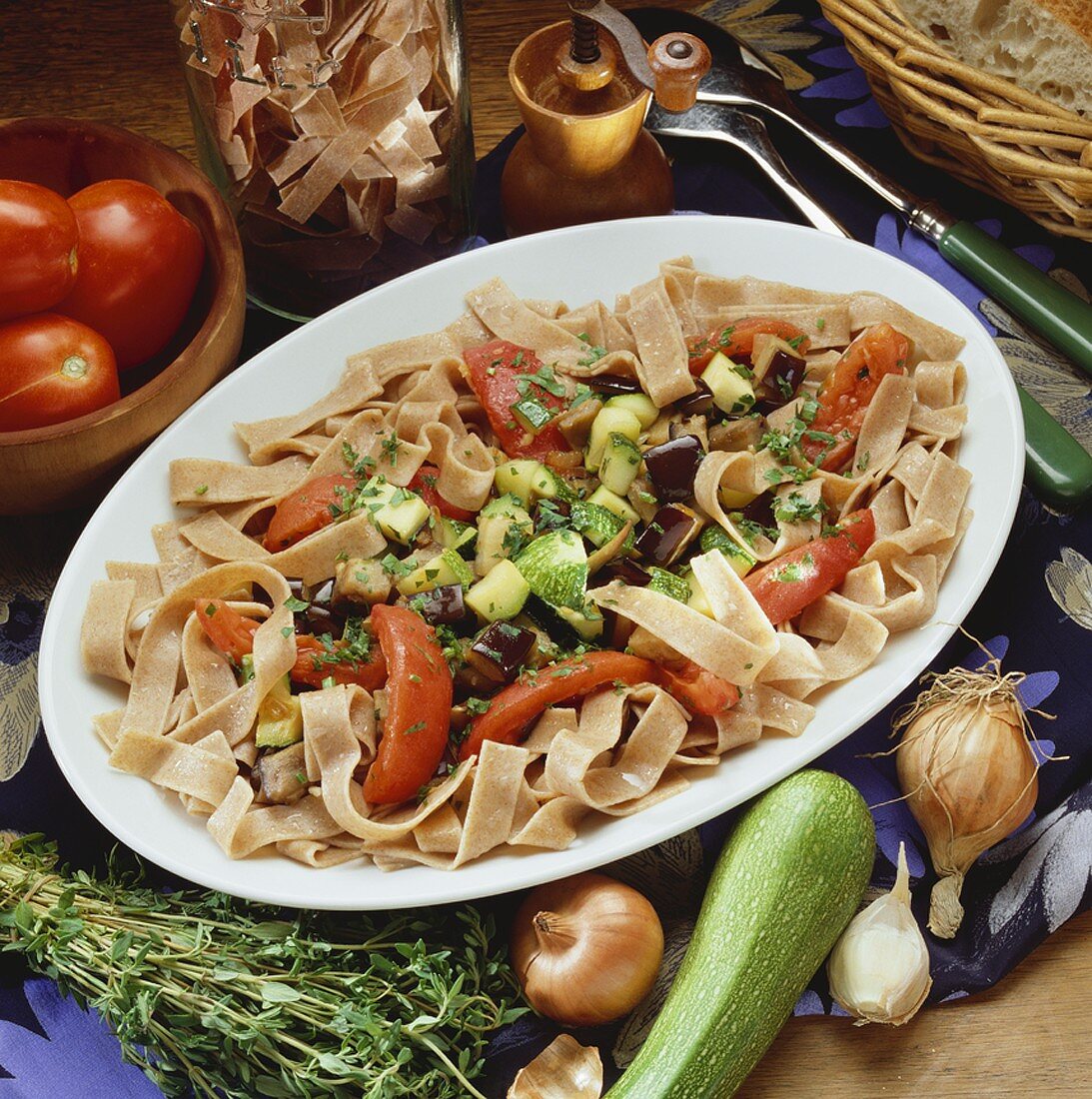 Wholemeal pasta with vegetables