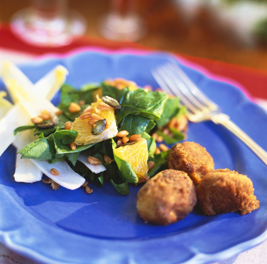 Lentil balls with salad