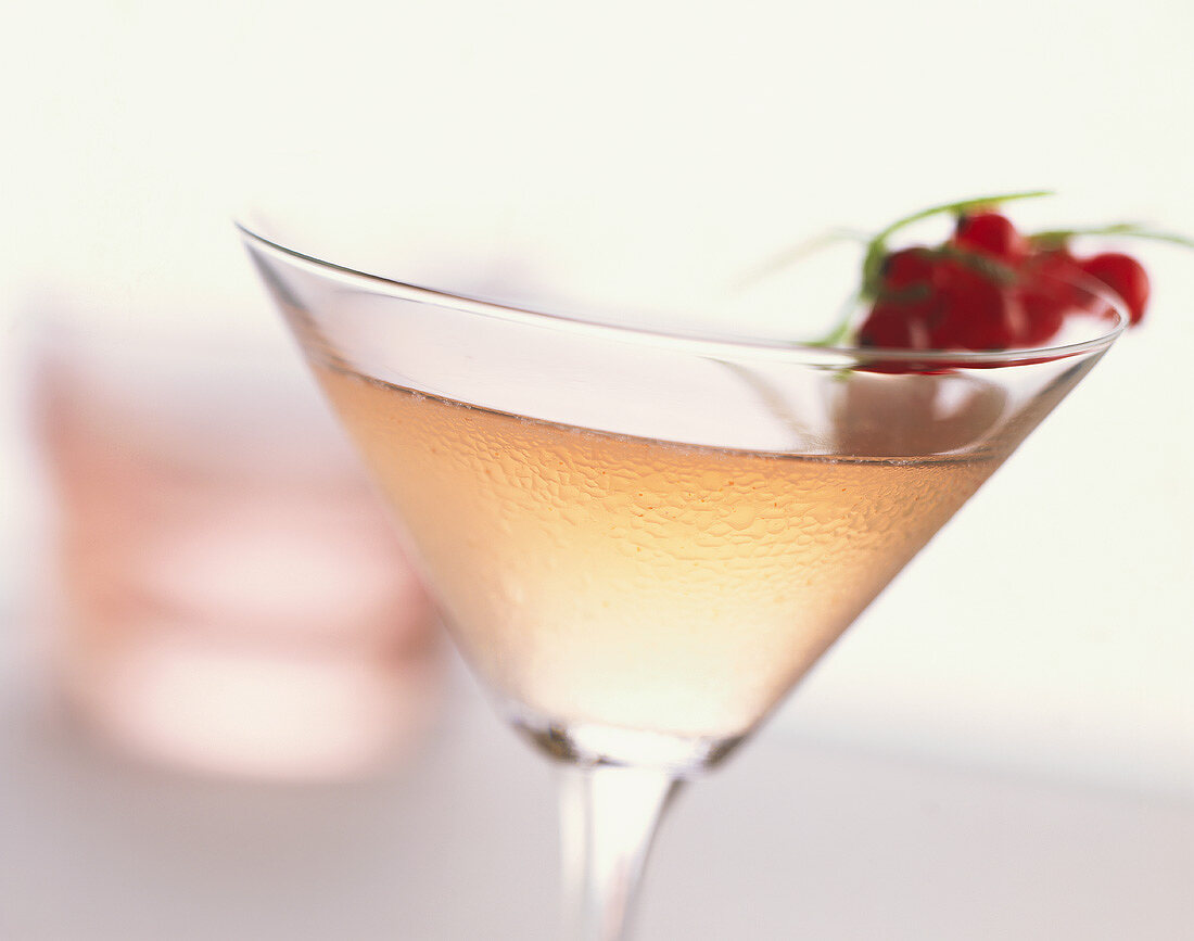 Cosmopolitan: Cocktail mit Wodka & Preiselbeersaft