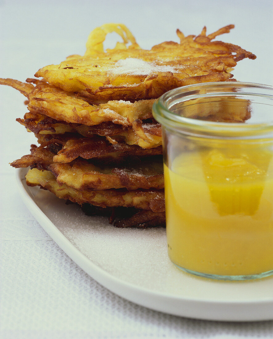 Potato rosti with apple and mango puree