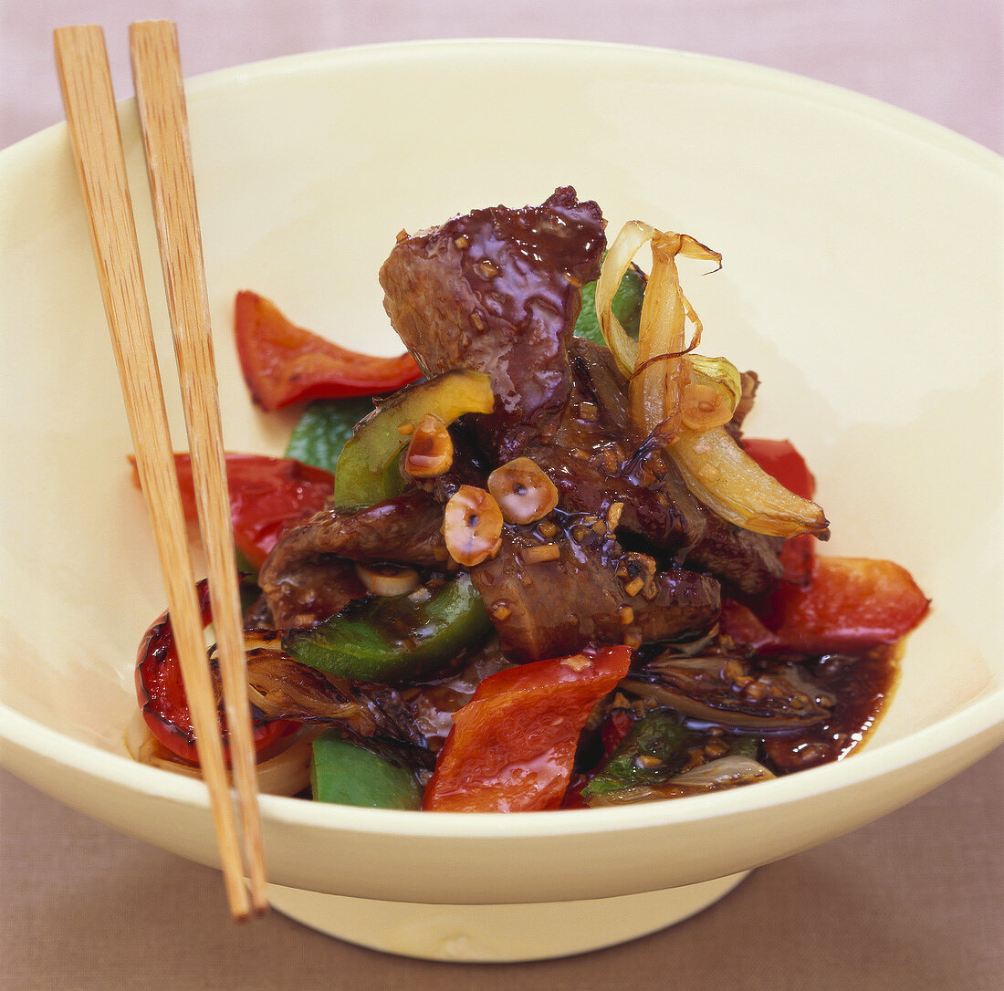 Beef with peppers and oyster sauce