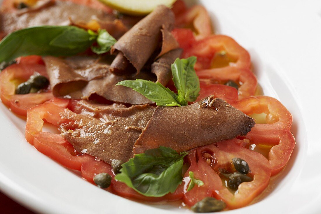 Insalata di pomodori e bottarga (Tomato salad with botargo)