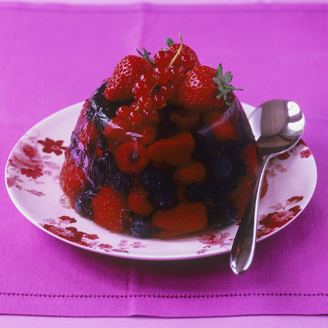 Berries in jelly
