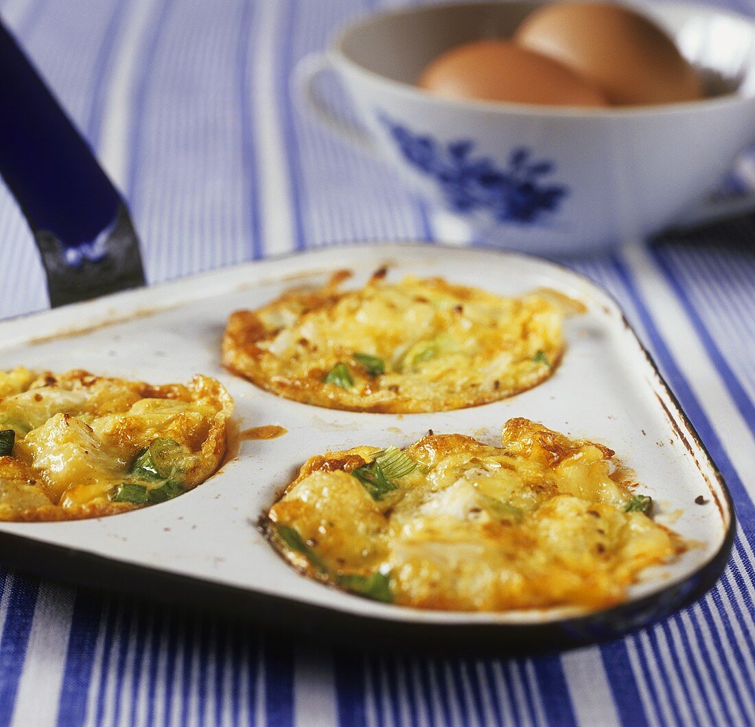 Small vegetable gratins with cheese topping
