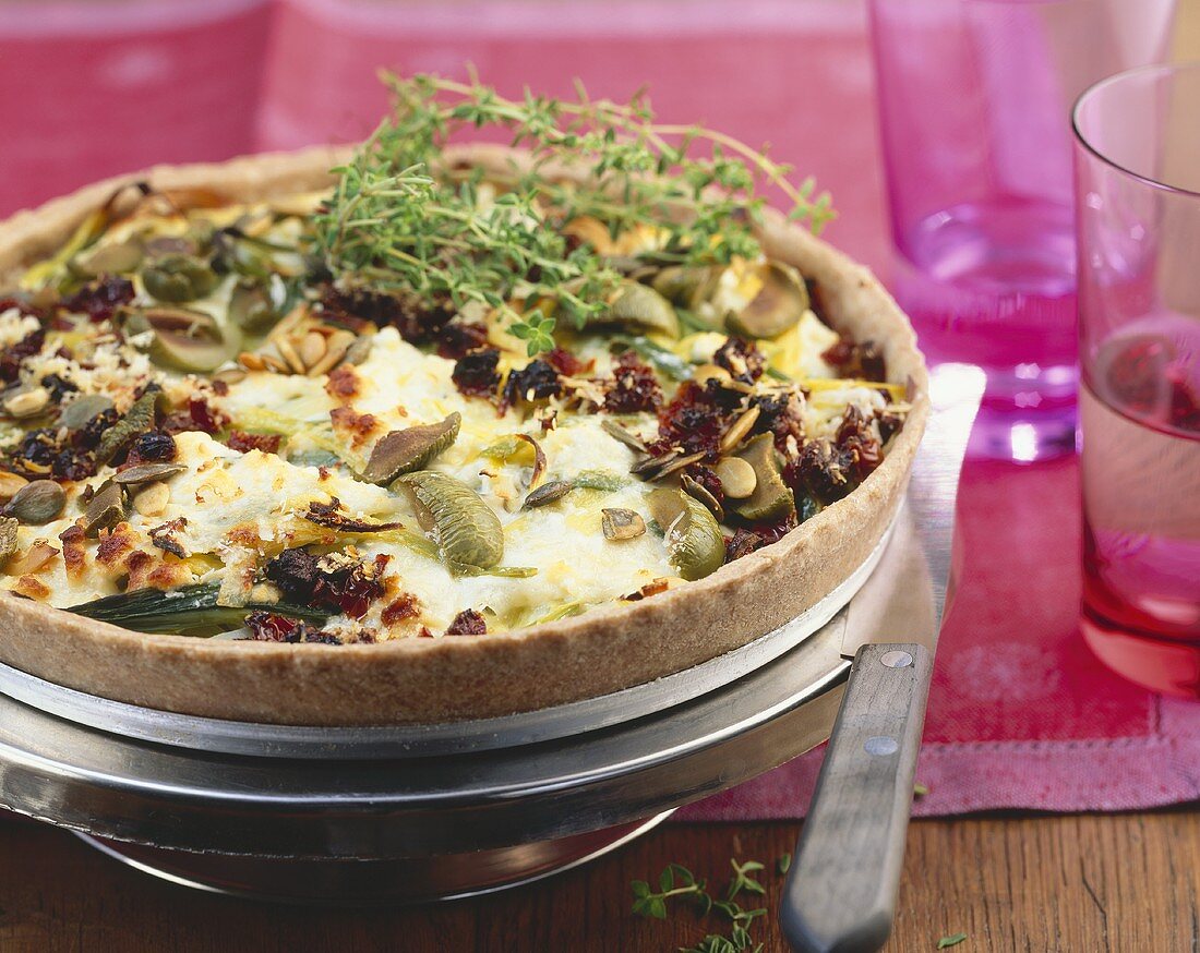 Leek quiche with dried tomatoes