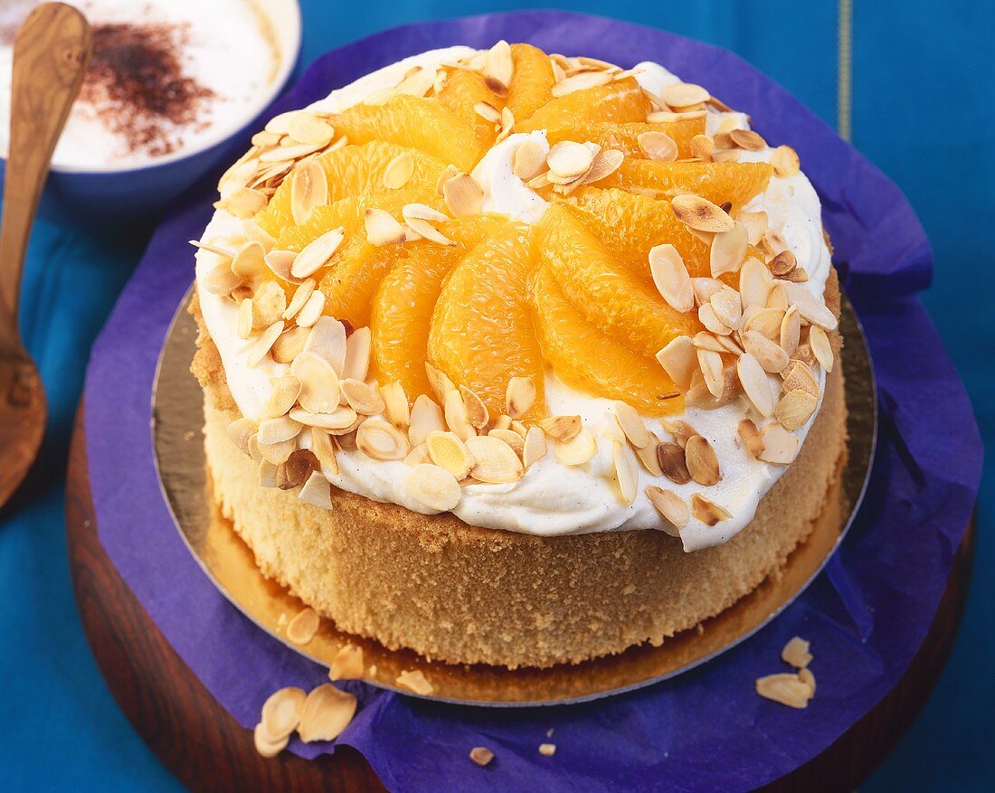 Quick orange cake with mascarpone cream